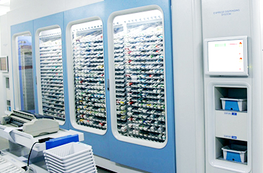 智能藥柜機方案—嵌入式工業(yè)觸摸平板電腦(圖2) 智能藥柜機方案—嵌入式工業(yè)觸摸平板電腦(圖2)